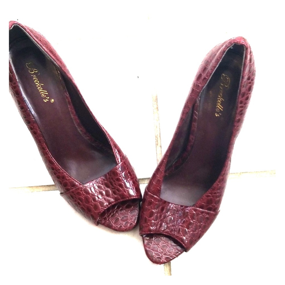 Peep toe heels
